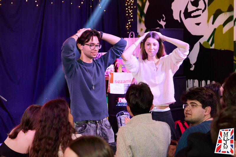 Barmani, ajutori de bar